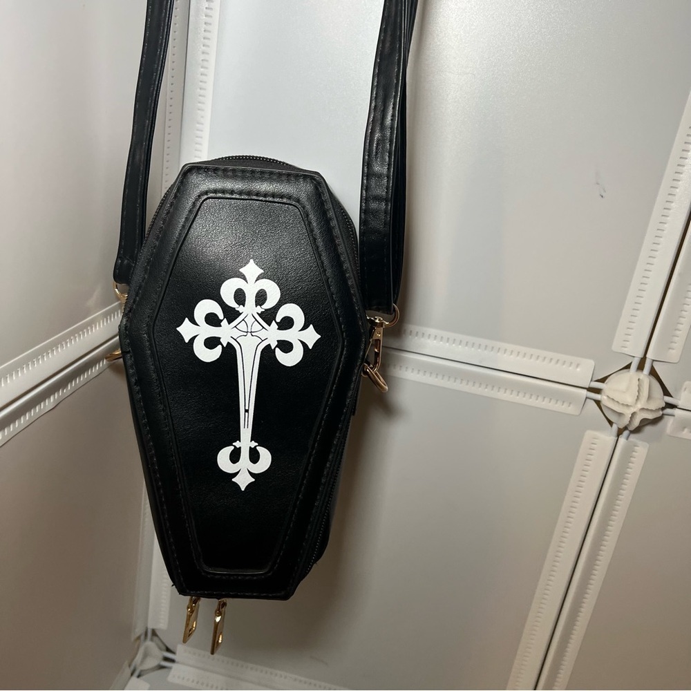 Abigail Paige Small coffin-shaped gothic shoulder bag Crossbody Bag